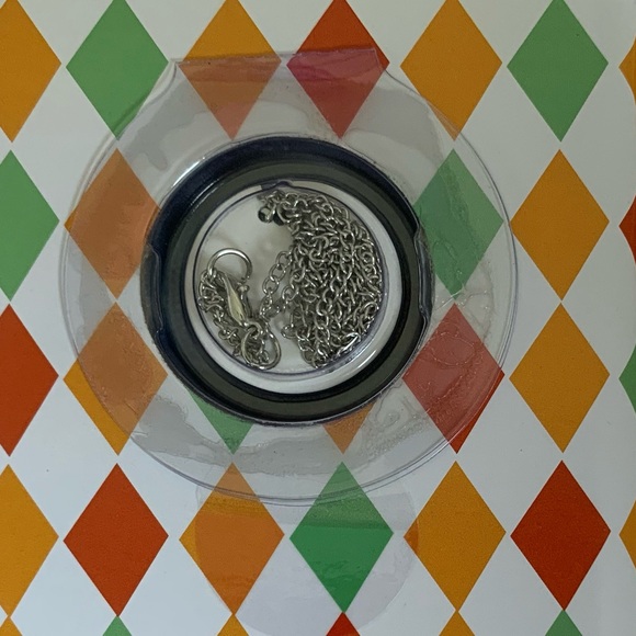 New Squasherella Halloween Children’s Hardcover Book With Necklace🎃 - Picture 5 of 13